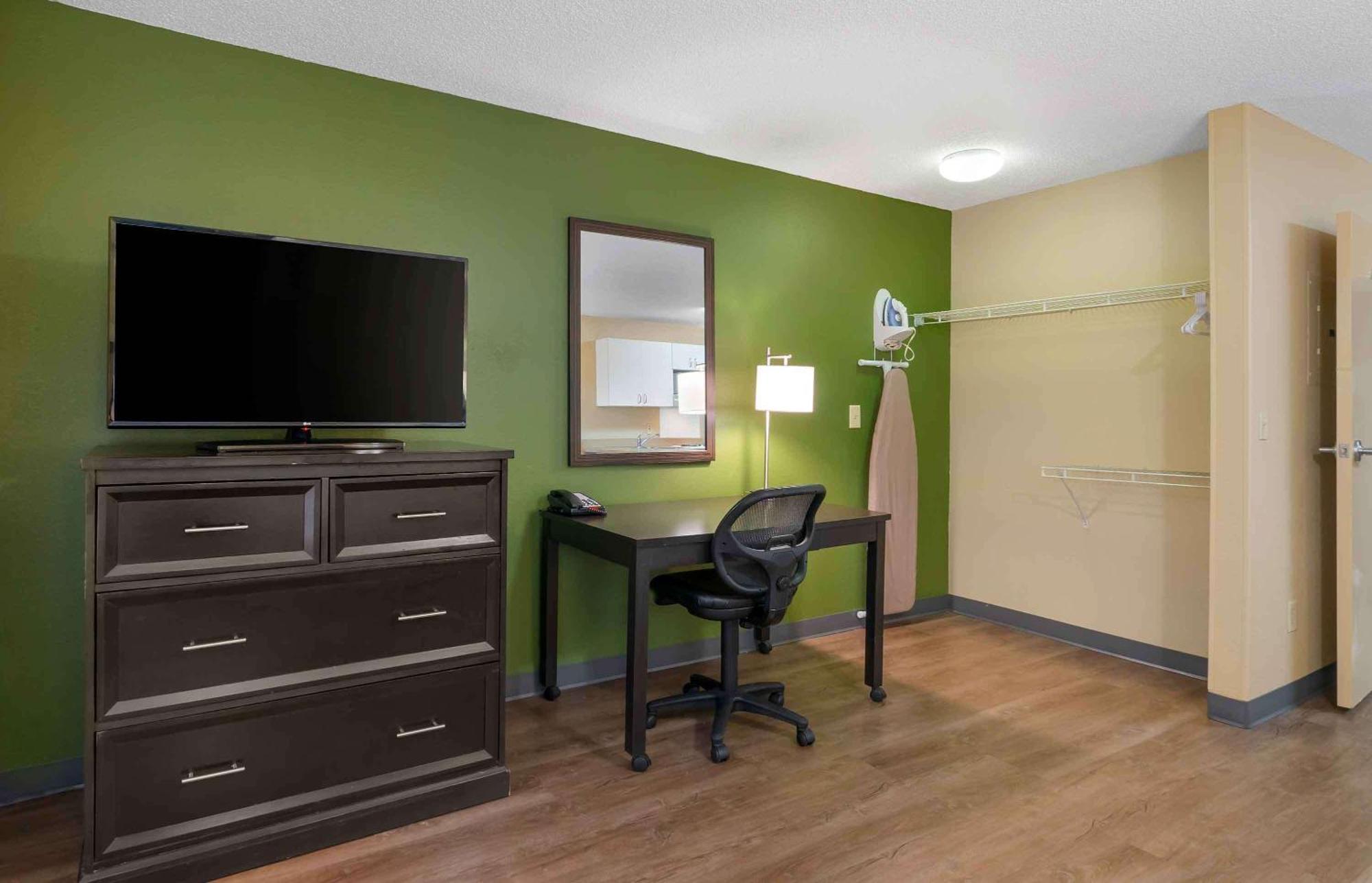 Extended Stay America Suites - St Petersburg - Clearwater - Executive Dr Largo Ngoại thất bức ảnh