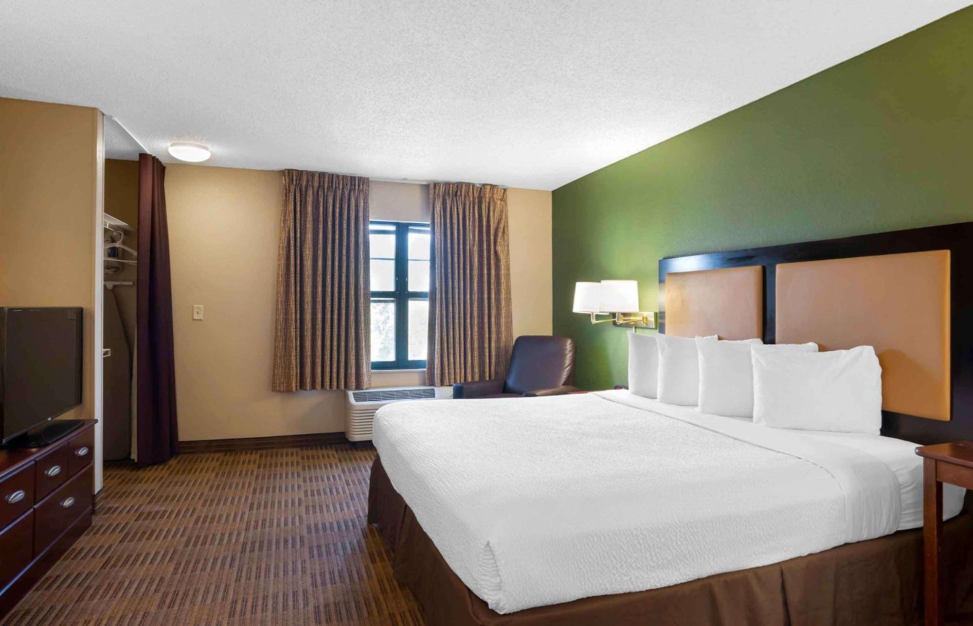 Extended Stay America Suites - St Petersburg - Clearwater - Executive Dr Largo Ngoại thất bức ảnh