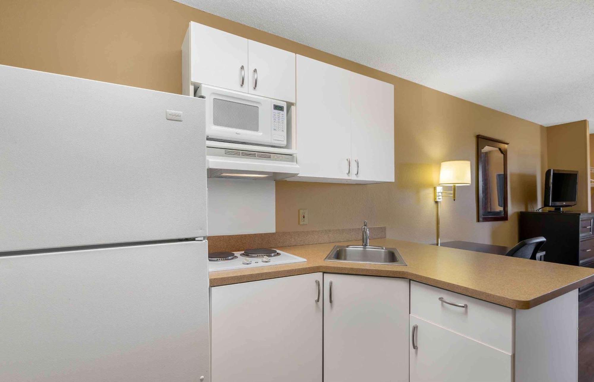 Extended Stay America Suites - St Petersburg - Clearwater - Executive Dr Largo Ngoại thất bức ảnh