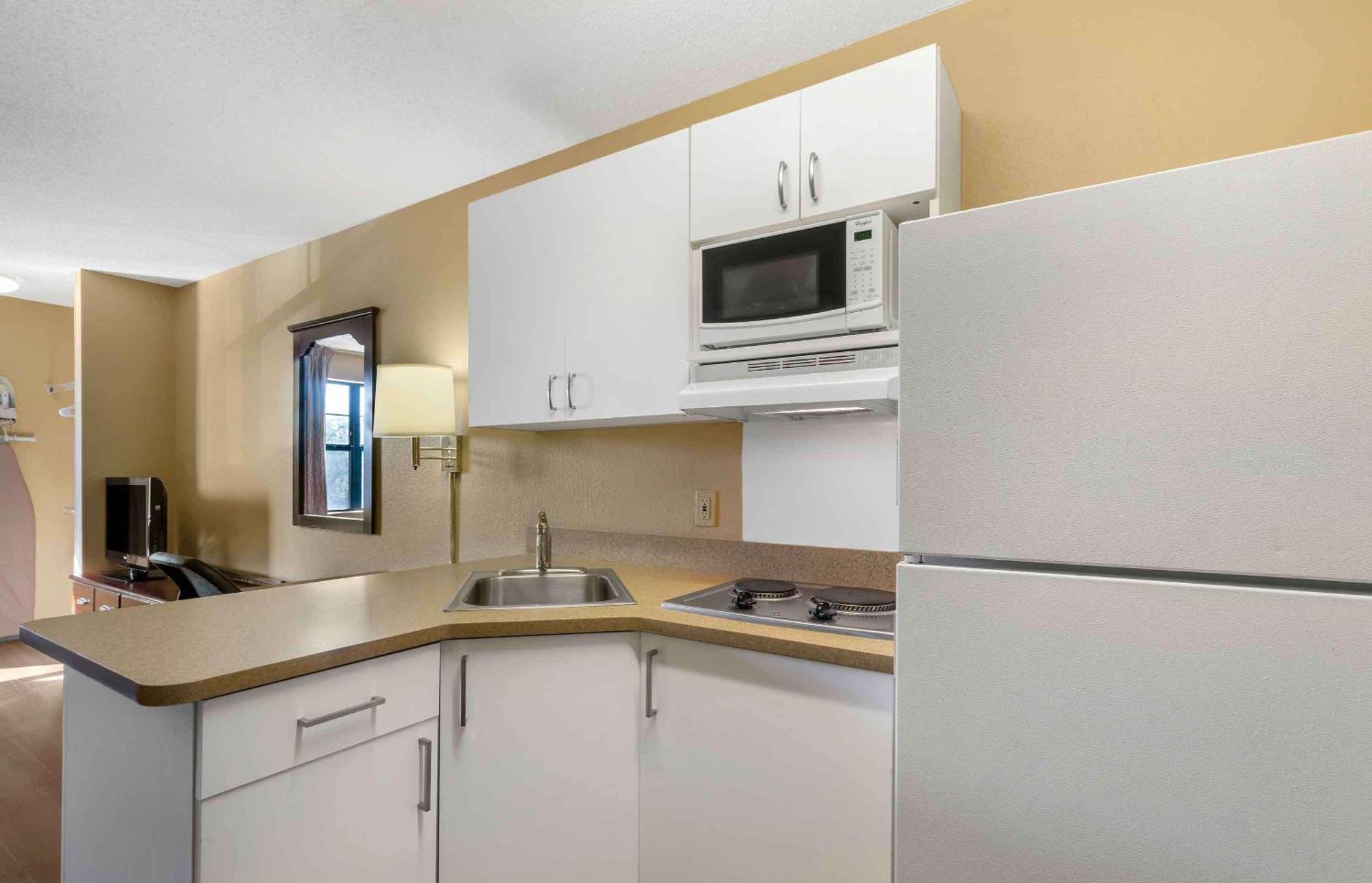 Extended Stay America Suites - St Petersburg - Clearwater - Executive Dr Largo Ngoại thất bức ảnh