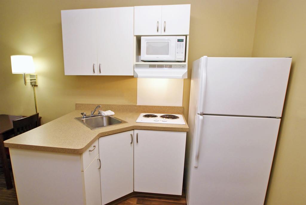 Extended Stay America Suites - St Petersburg - Clearwater - Executive Dr Largo Ngoại thất bức ảnh